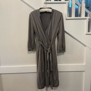 Banana Republic Charcoal Long Sleeves Wrap Dress size M